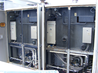 九州福岡の川重冷熱冷温水発生機撤去